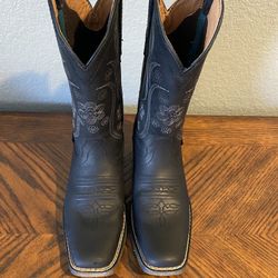Justin Boots Women’s Size 6.5 B …$75…