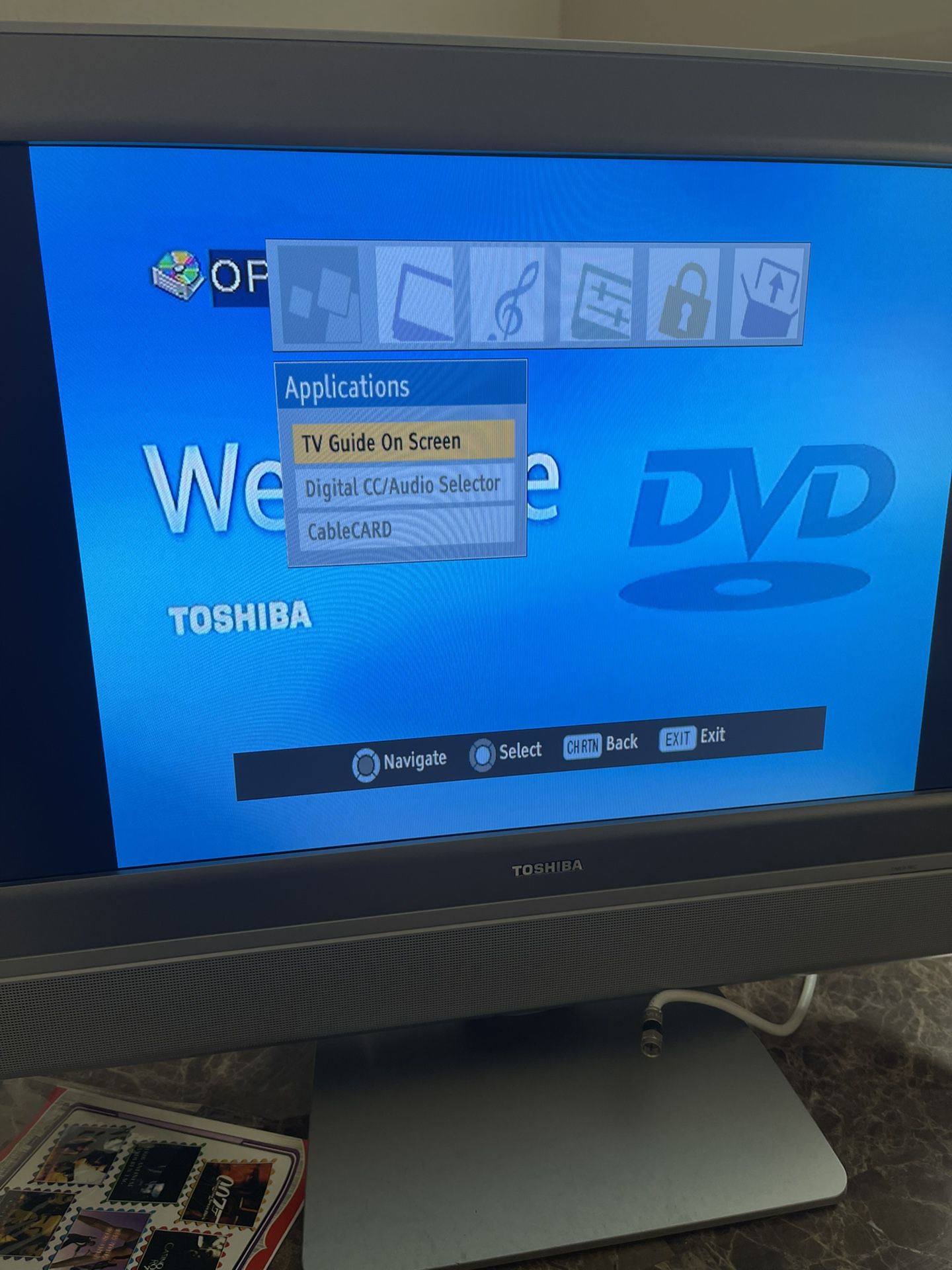32 Inch DVD Tv Combo Toshiba Tv ( Pick Up)