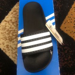 Adidas flip flops