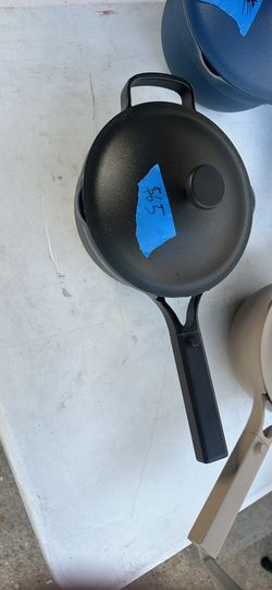 Pans and pots  Comes with 8.5 inch pot non stick  Brand: our place  Brand new  Pick up in sun valley  Cash only