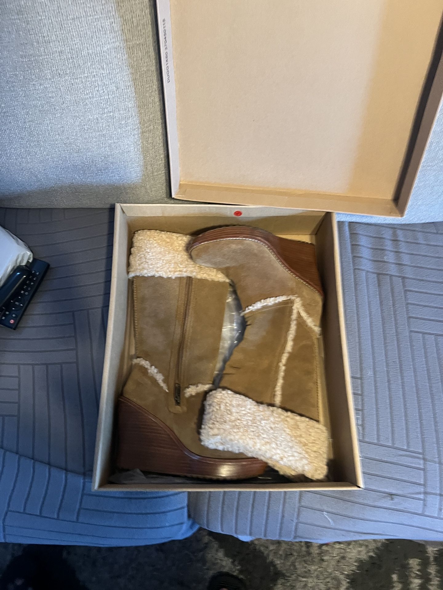 UGG Boots Size 8 1/2