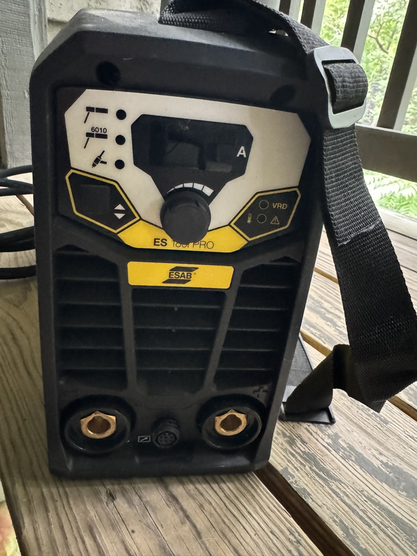 Esab Rogue 180i Welder