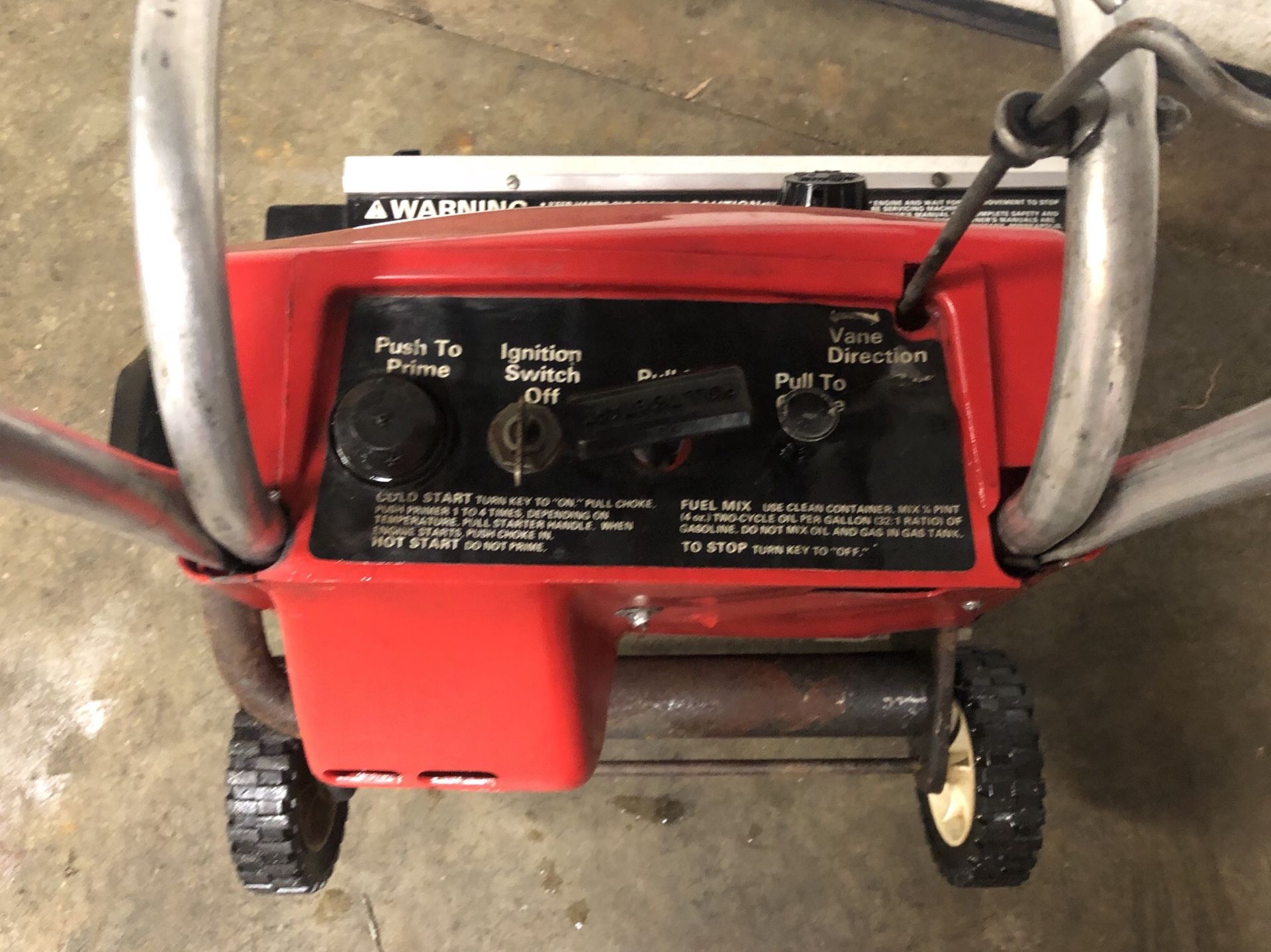 Toro s200 snow blower WORKS GREAT! for Sale in Bolingbrook, IL OfferUp