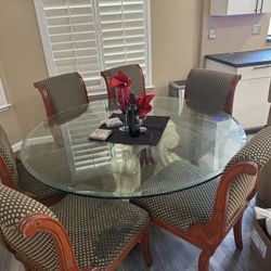Glass Table W/ 6 Chaurs