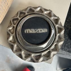 Mazda, Rx7 hubcap