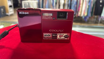 Nikon Coolpix s70