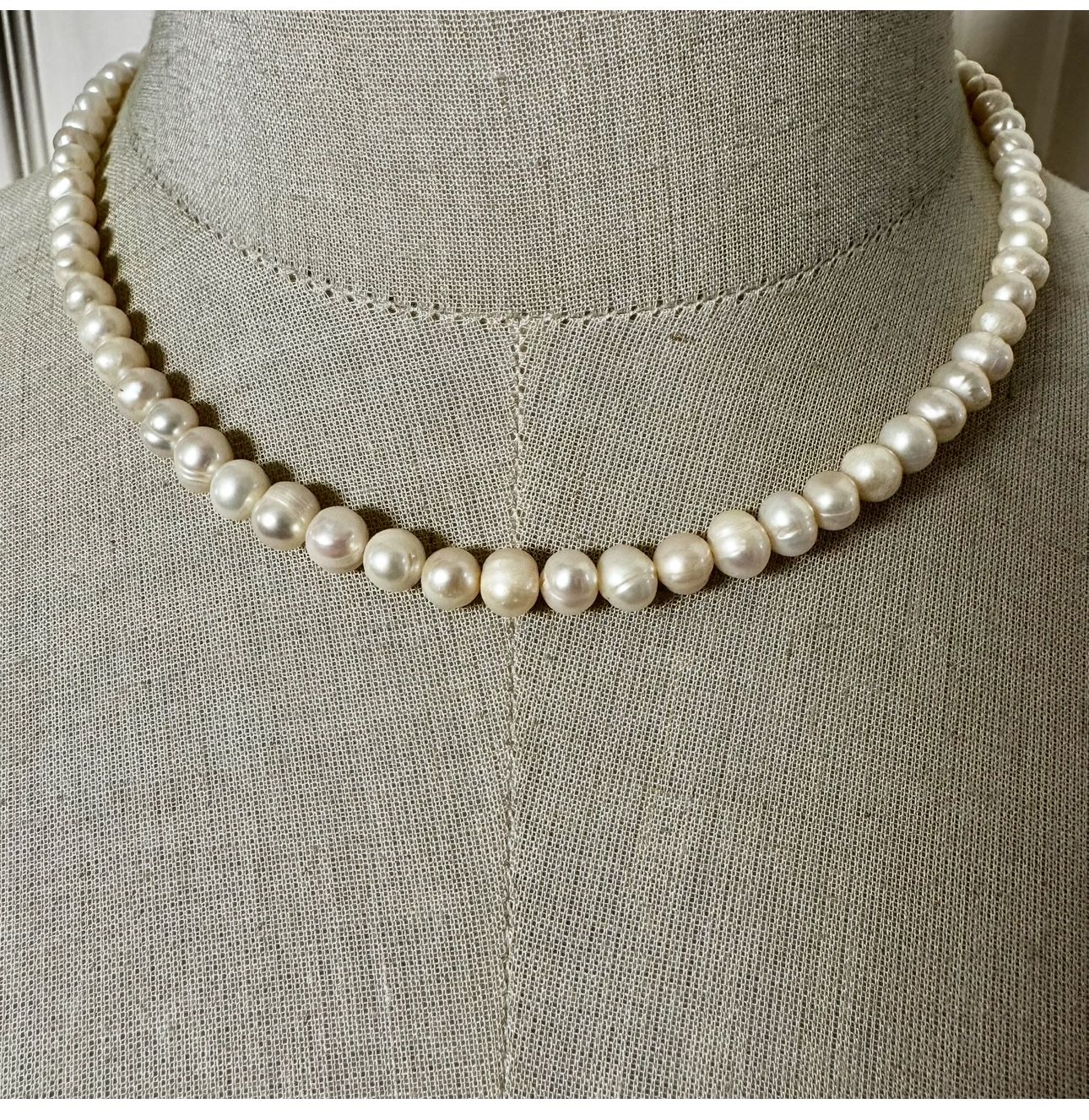 Authentic Pearl Collar Necklace