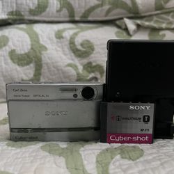 Sony Cyber-Shot DSC-T9 6MP Digital Camera