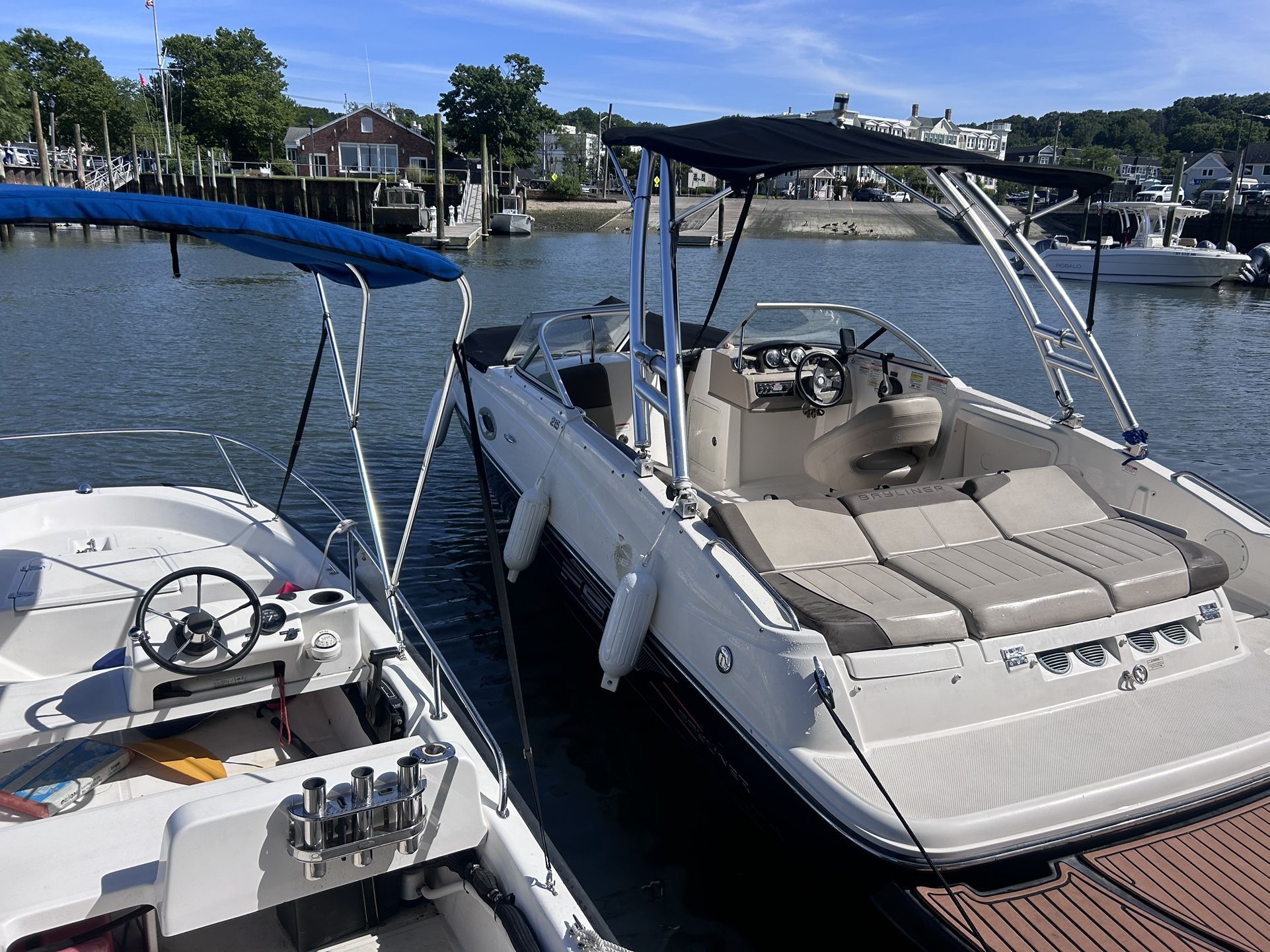 2015 Bayliner 215db
