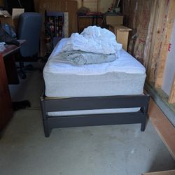 IKEA Twin Trundle Stacking Bed