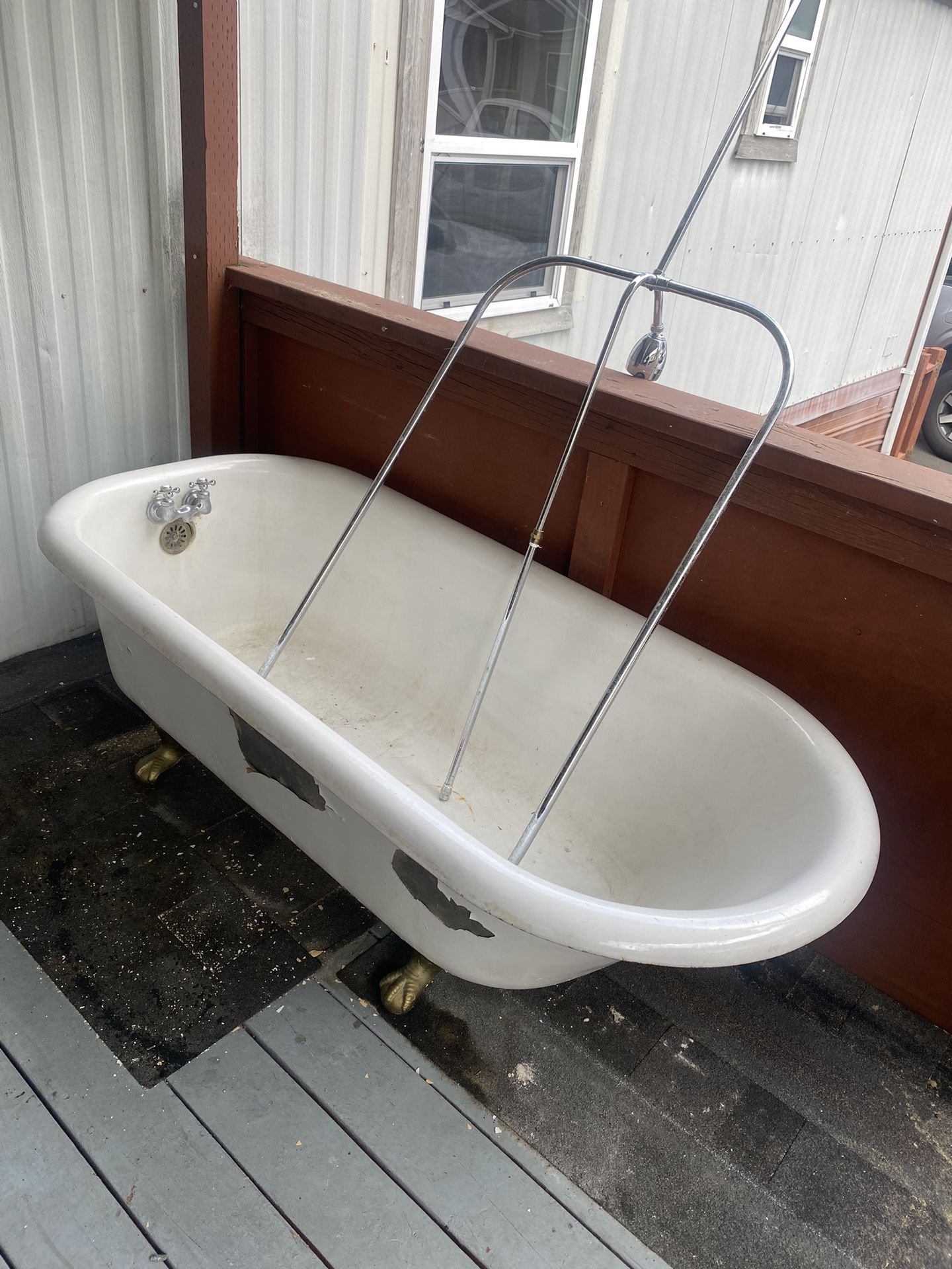 Claw Tub Bath 🛀 