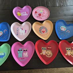Set Of 10 Valentine Plates
