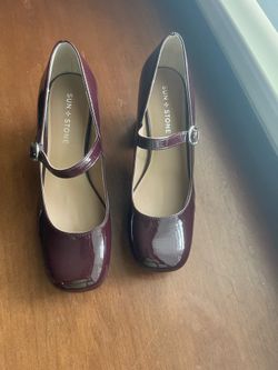 Mary Jane pumps