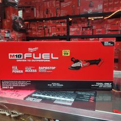 MILWAUKEE M18 FUEL 5' FLATHEAD GRINDER 