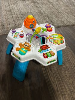 VTech Buzz & Learn Baby Activity Table
