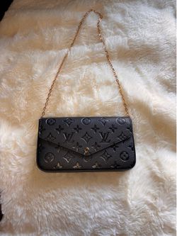 Black purse