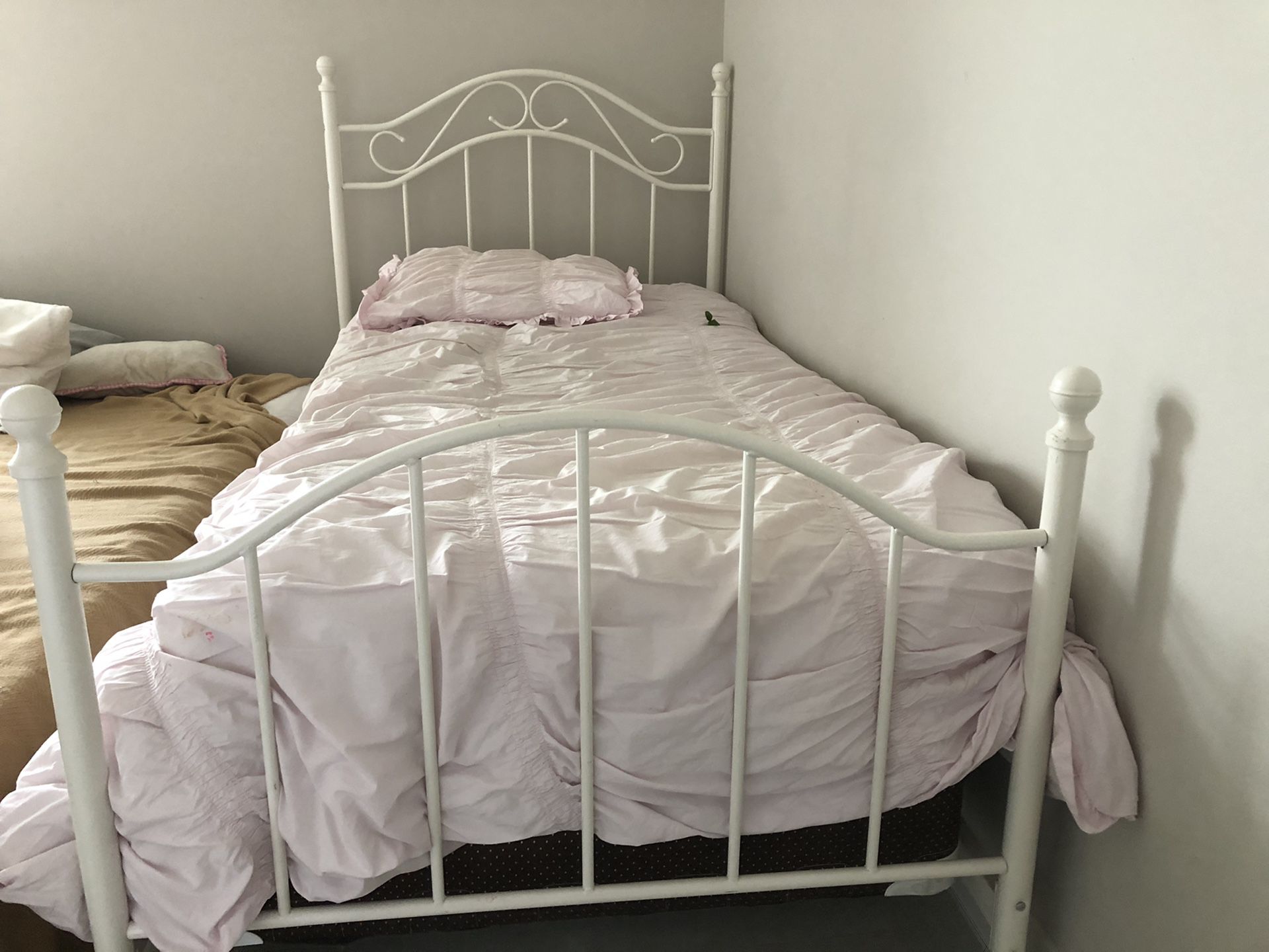 Twin bed frame - mattress available