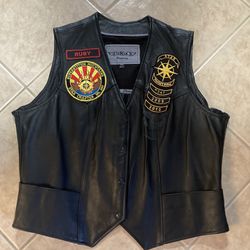 GENUINE LEATHER UNIK PREMIUM MOTORCYCLE VEST. INNER LINING. GREAT PATCHES.