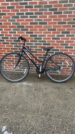 Trek Verve 2 – 16” Frame | Comfort Hybrid 