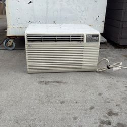 LG Working Wall AC unit