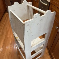 Toddler Standing Tower 