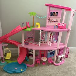 Barbie Dream House !!!!! For Sale !!!!!