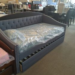 Twin Faux Leather Trundle Bed
