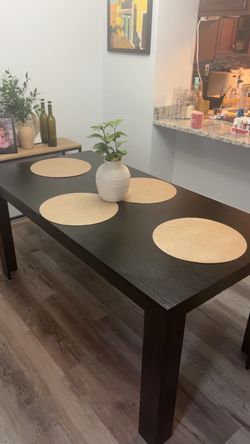 Dining room table