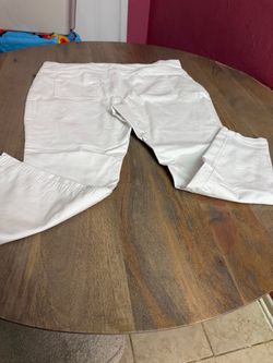 White Pants with Back Pockets
