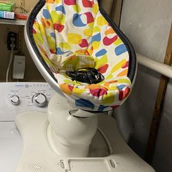 4moms MamaRoo Swing, Multi Color with adaptor