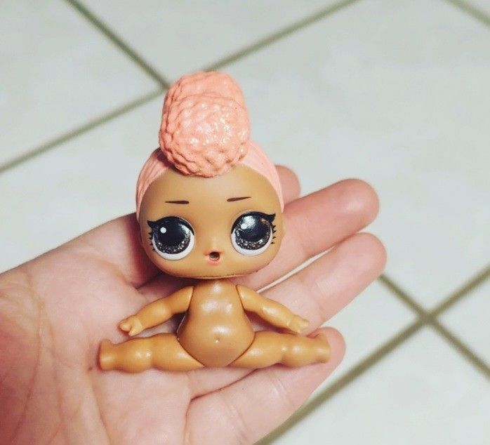 LOL Surprise Dolls Lights Glitter Series Yatch B.B.