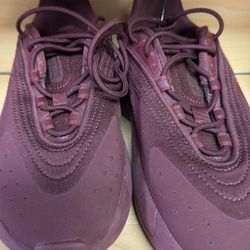 Authentic Adidas Yeezy 700 V3 in Maroon. Features the signature RPU cage and Adiprene cushioning for comfort.