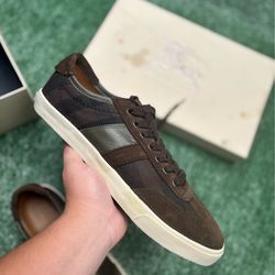 BURBERRY SHOES %100 AUTHENTICITY