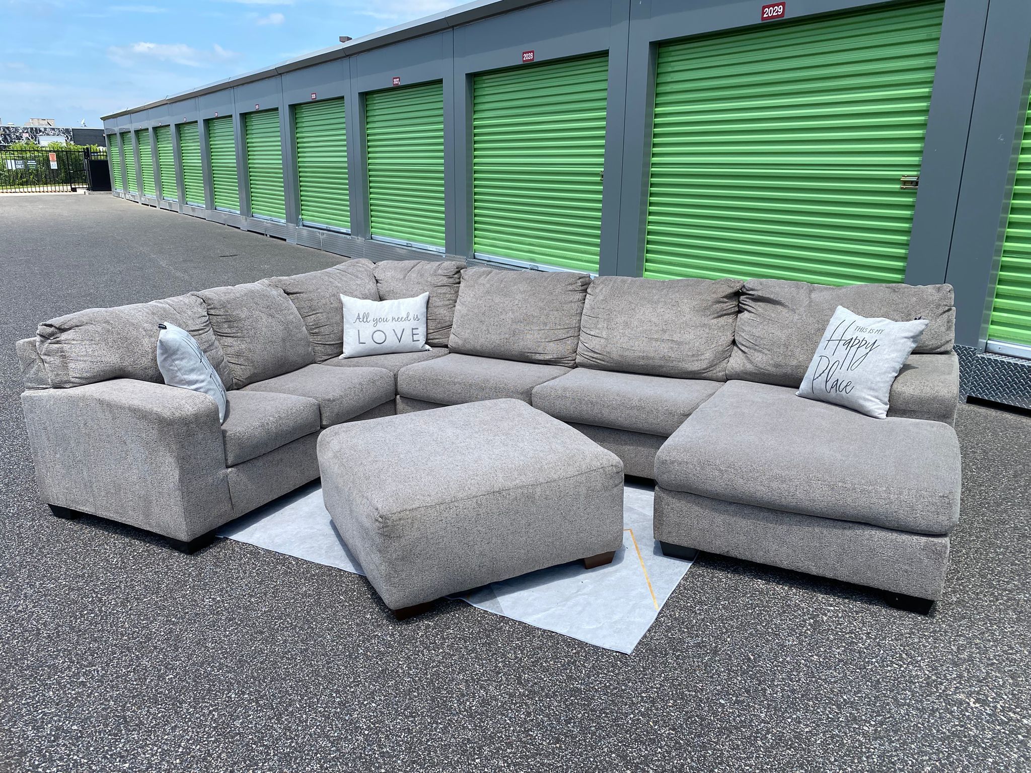 FREE DELIVERY - Comfortable Big Double Sectional Light Gray Couch - Look My Profile For More Options