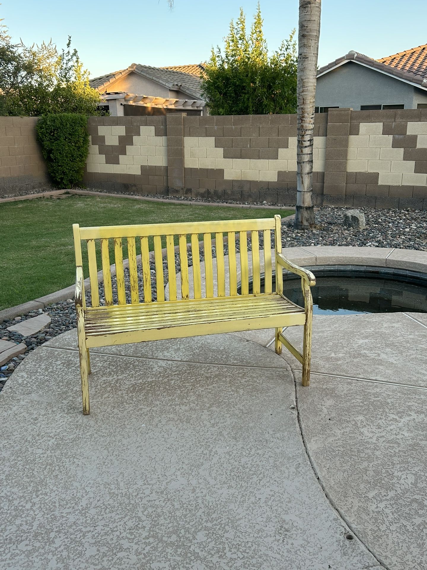 Nice Shaby Chic Bench
