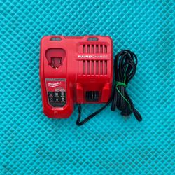Milwaukee M12 and M18 Rapid battery Charger