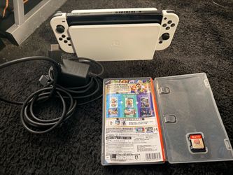OLED white 64gb Nintendo Switch with Nintendo box and Mario 3d all stars