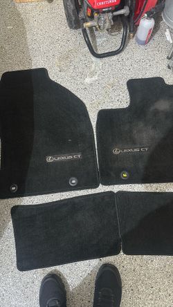 4 piece mat set Lexus ct 200h