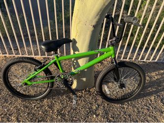 20’ Green Free Agent 7005 BMX Bicycle