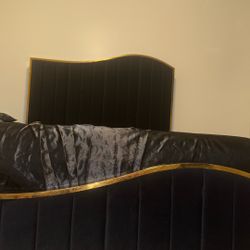 Queen Size Bed Frame & mattress 