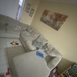 Free Sectional Sofa 