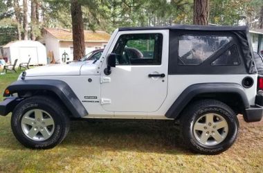 Original 2 door Jeep Wrangler JK( 07-18) soft top ONLY