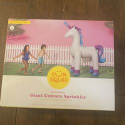 Sun Squad Giant Inflatable Unicorn Sprinkler – New in Box