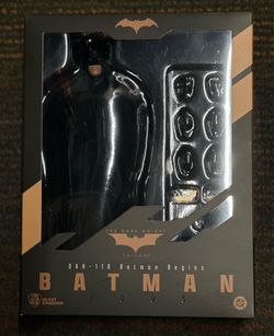 Batman beast Kingdom Figure