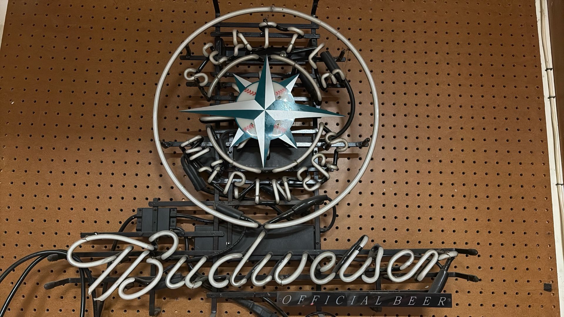 Mariners Neon Sign