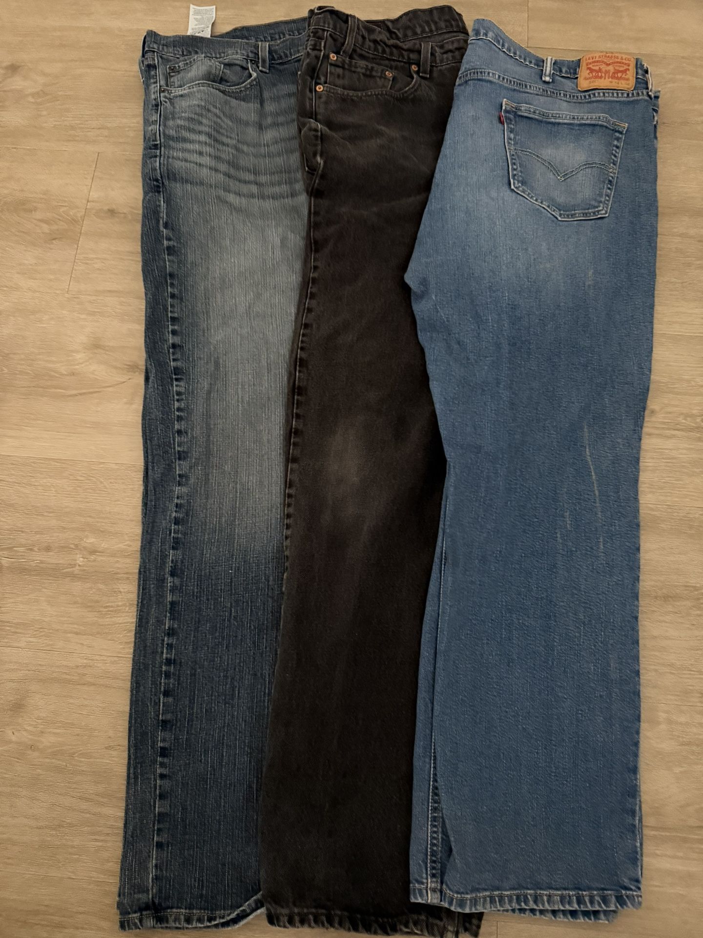 Size 44 Men’s Levis Jeans