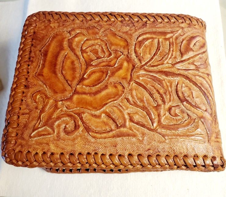 Natural Leather Western Tooled Wallet And Change Bag