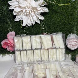 White Plastic Artificial Nail Tips Set With Storage Box for Manicure Extensions