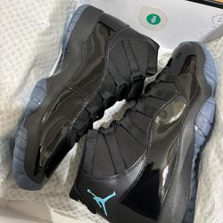 Jordan 11 Gammas (size 10.5m)