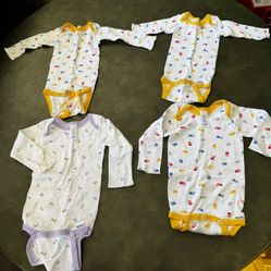 New 4 Long-Sleeved Onesies: 1-NB (10-12 lbs); 1 Sm (13-18 lbs) & 2 Med (19-26 lbs)